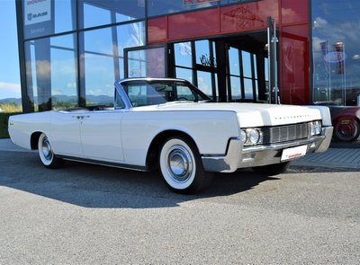 Lincoln Continental 4-door Convertible