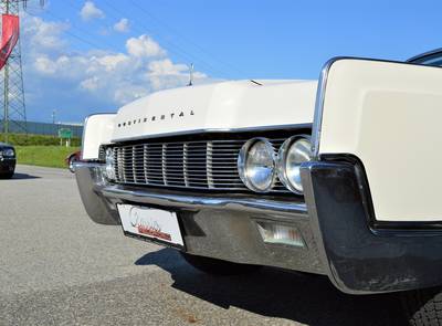 Lincoln Continental 4-door Convertible