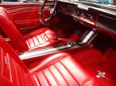 Ford Mustang 260 V8