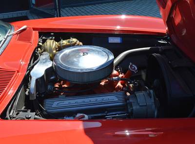 Corvette C2 Sting Ray 327cui V8