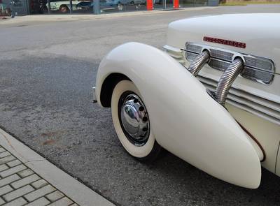 Cord 812 Supercharged Convertible Pheaton