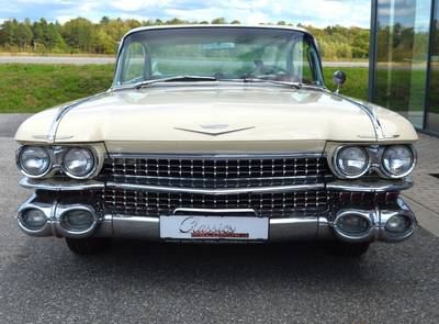 Cadillac Sedan DeVille 390cui V8