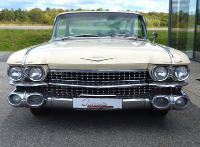 Cadillac Sedan DeVille 390cui V8