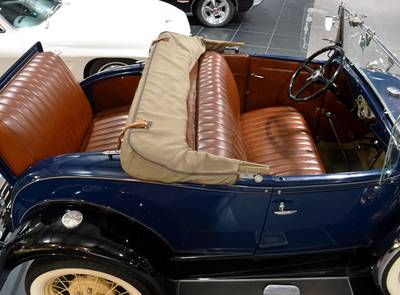 Ford Model A De Luxe Roadster