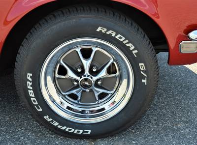 Ford Mustang V8 302cui J-Code