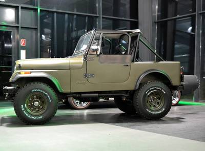 Jeep CJ7 V8 360cui