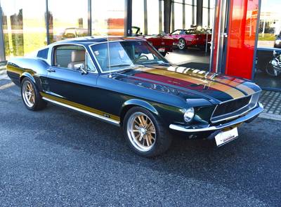 Ford Mustang Fastback 302 Resto-Mod