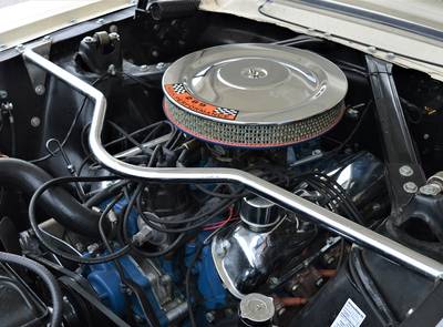 Ford Mustang Fastback V8
