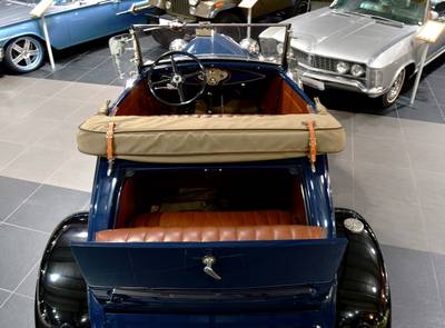 Ford Model A De Luxe Roadster