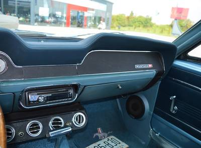 Ford Mustang Coupe 289 V8, 4V