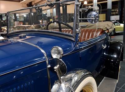 Ford Model A De Luxe Roadster