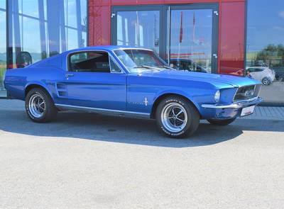 Ford Mustang Fastback A-Code