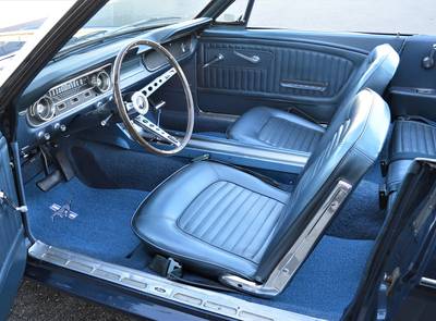 Ford Mustang Cabrio V8 ERSTBESITZ