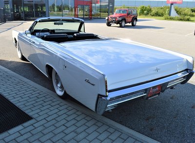 Lincoln Continental 4-door Convertible