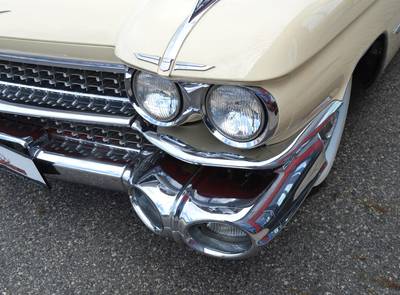 Cadillac Sedan DeVille 390cui V8