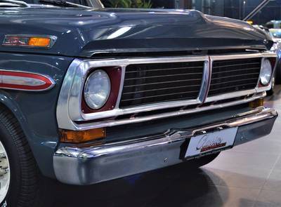 Ford F-100 Long Bed
