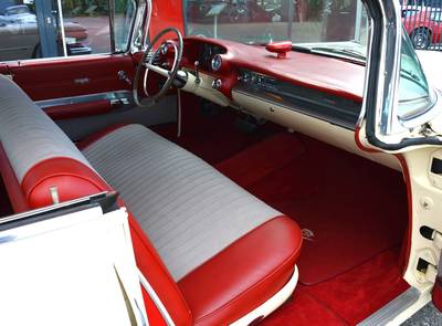 Cadillac Sedan DeVille 390cui V8