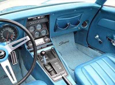 Corvette Stingray Convertible 350hp