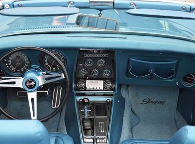 Corvette Stingray Convertible 350hp