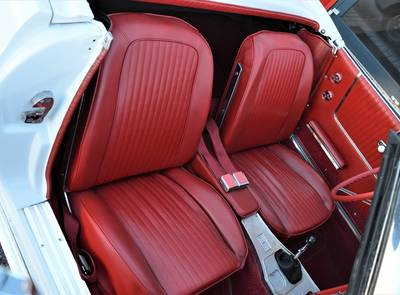 Corvette Sting Ray C2 Cabrio 300hp