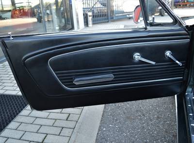 Ford Mustang Convertible 289 V8 Schalter