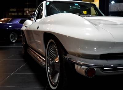 Corvette C2 Sting Ray 327 / 250
