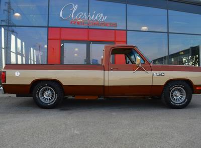 Dodge D150 Ram Frame-Off, 390cui, Air Ride