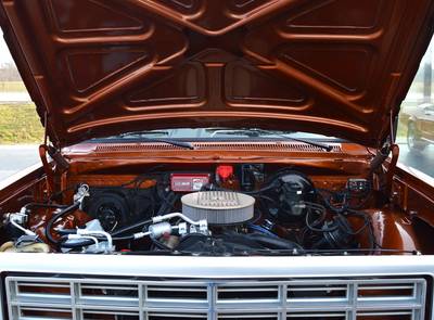Dodge D150 Ram Frame-Off, 390cui, Air Ride