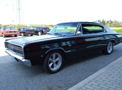 Dodge Charger 383cui 5-Gang