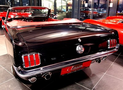 Ford Mustang 260 V8