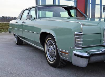 Lincoln Continental 460cui V8