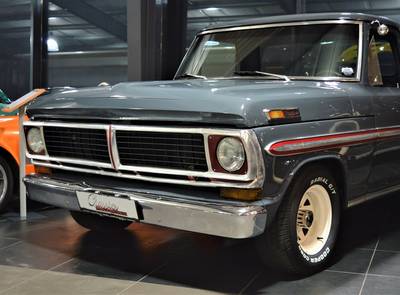 Ford F-100 Long Bed