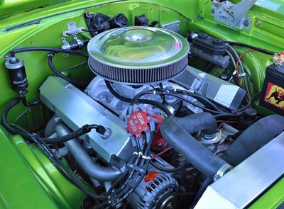 Plymouth Road Runner 383cui Big Block