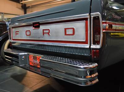 Ford F-100 Long Bed