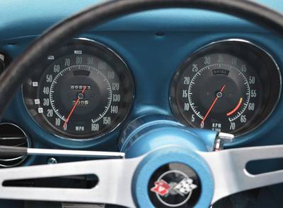 Corvette Stingray Convertible 350hp