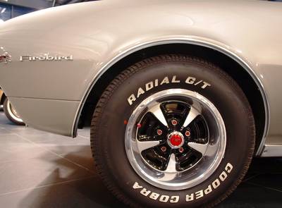 Pontiac Firebird 400