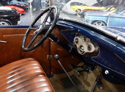 Ford Model A De Luxe Roadster