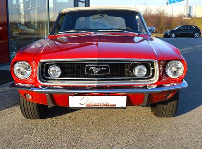 Ford Mustang V8 Cabrio