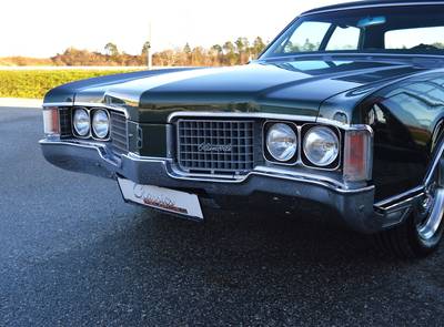 Oldsmobile Ninety-Eight Luxury 455 Rocket
