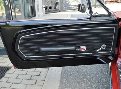 Ford Mustang V8 302cui J-Code