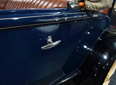 Ford Model A De Luxe Roadster