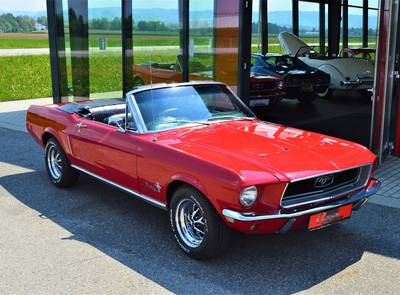 Ford Mustang V8 302cui J-Code
