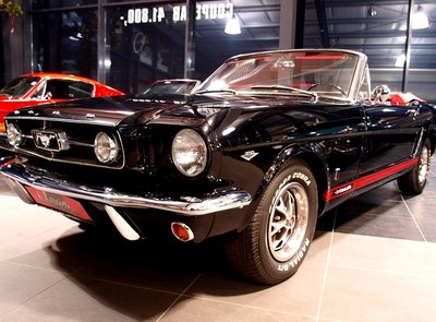 Ford Mustang 260 V8