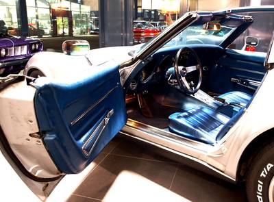 Corvette C3 Stingray 327 / 300