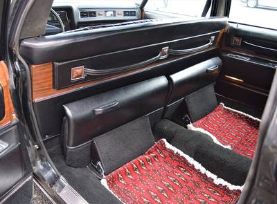 Cadillac Fleetwood Seventy-Five,  9 - Passenger