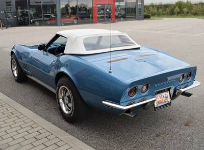Corvette Stingray Convertible 350hp
