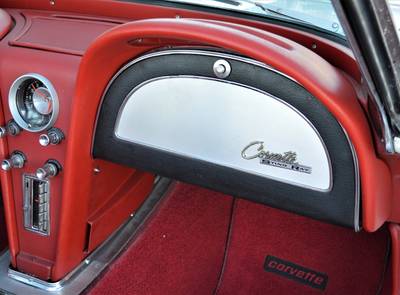 Corvette Sting Ray C2 Cabrio 300hp