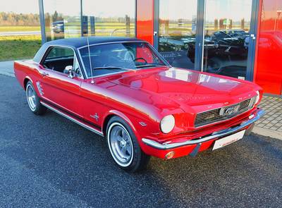 Ford Mustang Coupe 289 V8
