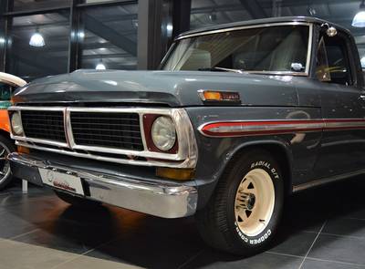 Ford F-100 Long Bed