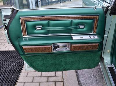Lincoln Continental 460cui V8